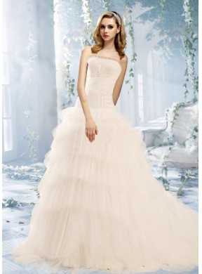 Beautiful Ball Gown Appliques Wedding Dress With Ruffled Layers