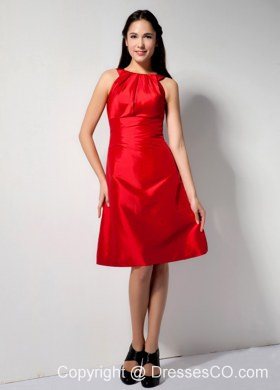 Latest Red A-line Bateau Bridesmaid Dress Knee-length Taffeta