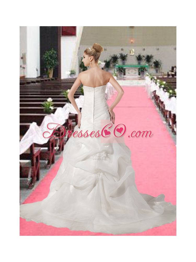 Beautiful Strapless A Line Chapel Train Appliques Lace Wedding Dresses