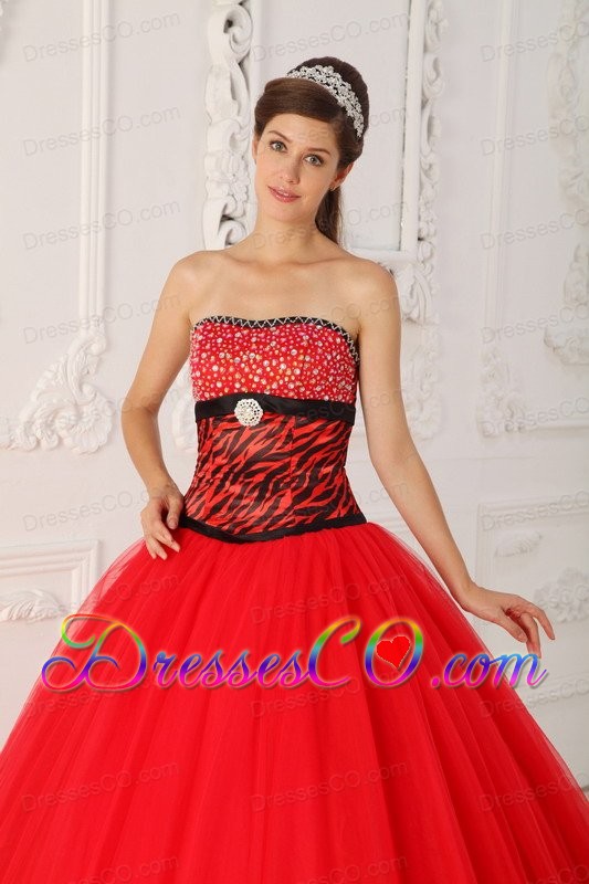 Red A-line / Princess Strapless Long Tulle And Zebra Beading Quinceanera Dress