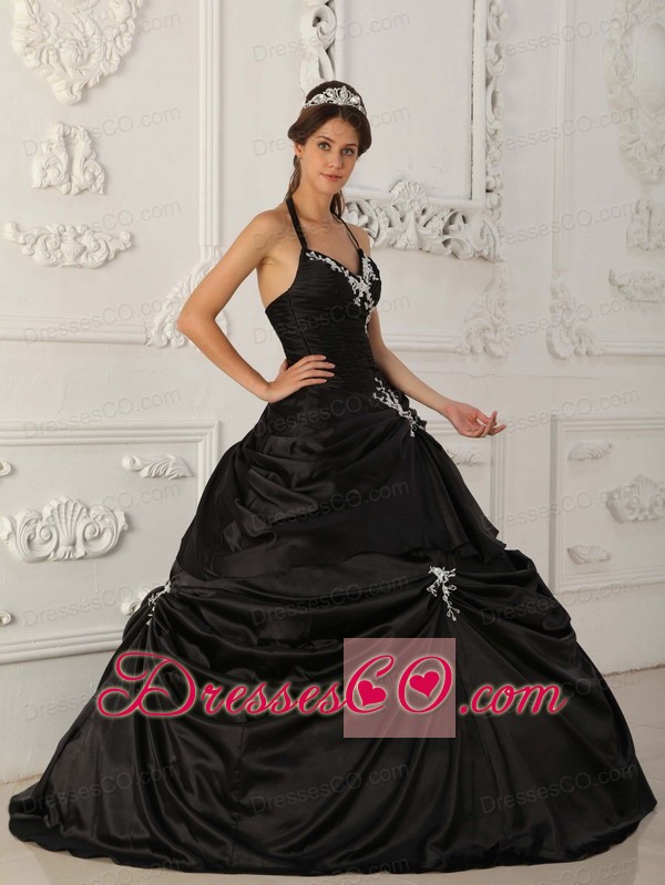 Black A-line / Princess Halter Long Taffeta Appliques Quinceanera Dress