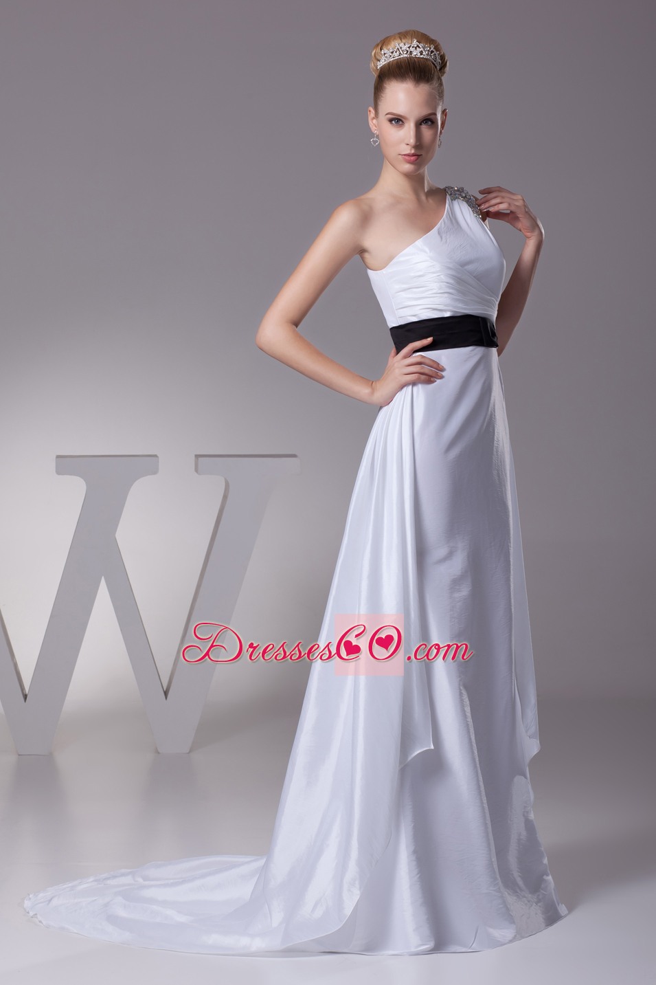 Beading A-Line Brush Train One Shoulder Wedding Dress