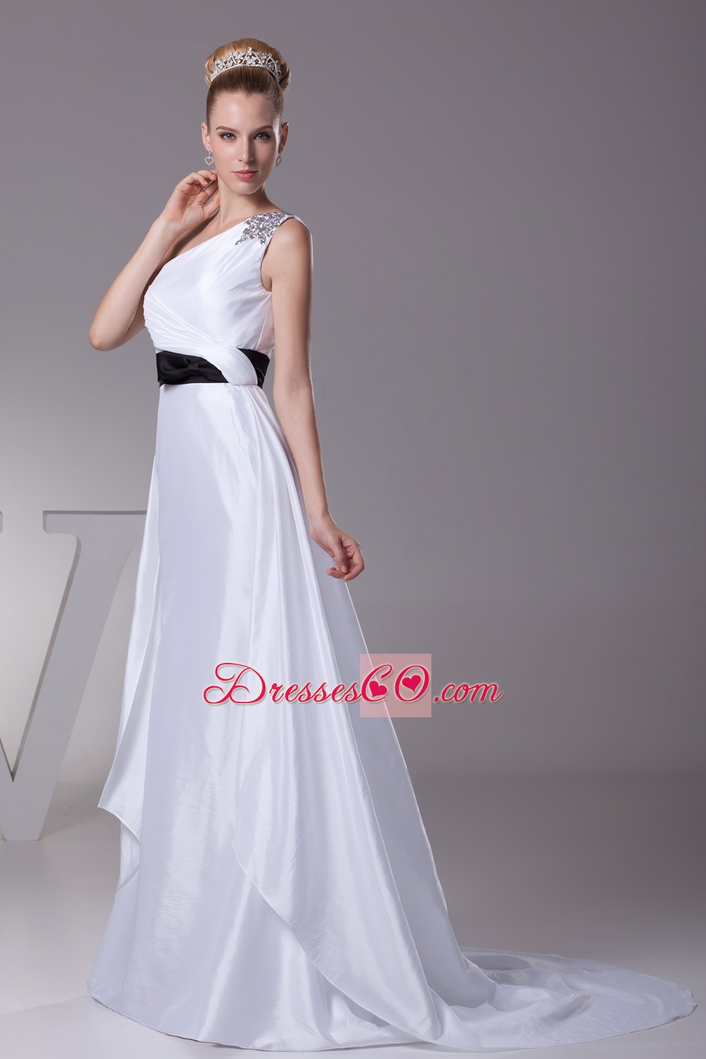 Beading A-Line Brush Train One Shoulder Wedding Dress