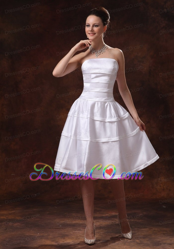 Simple Taffeta A-line Knee-length Wedding Dress For Custom Made