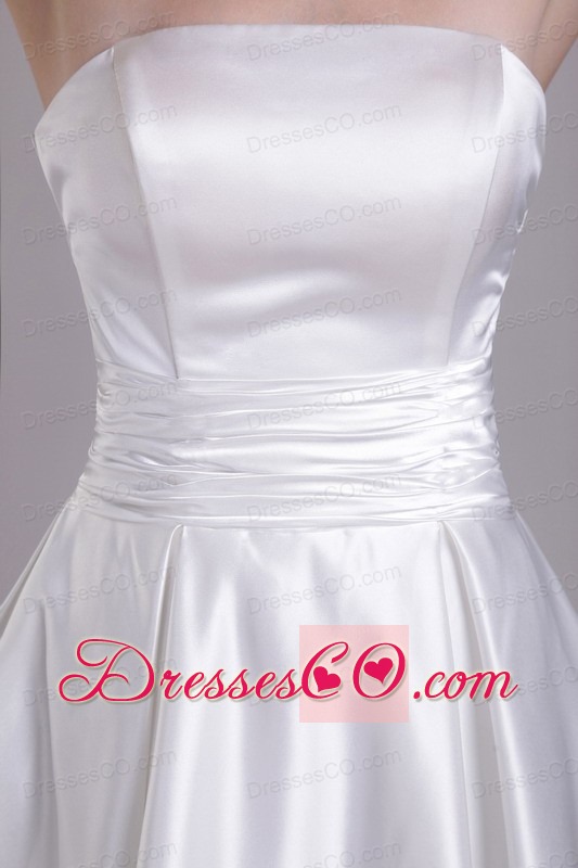 White A-line Strapless Knee-length Taffeta Bowknot Wedding Dress