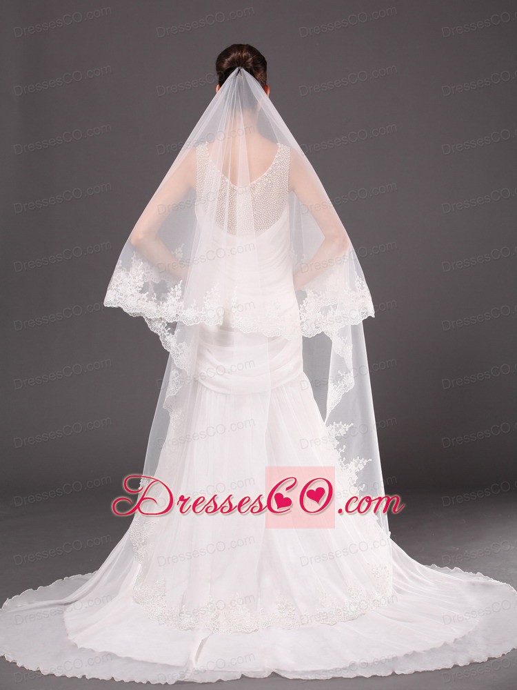 Romantic One-tier Cathedral Wedding Veil With Lace Applique Edge
